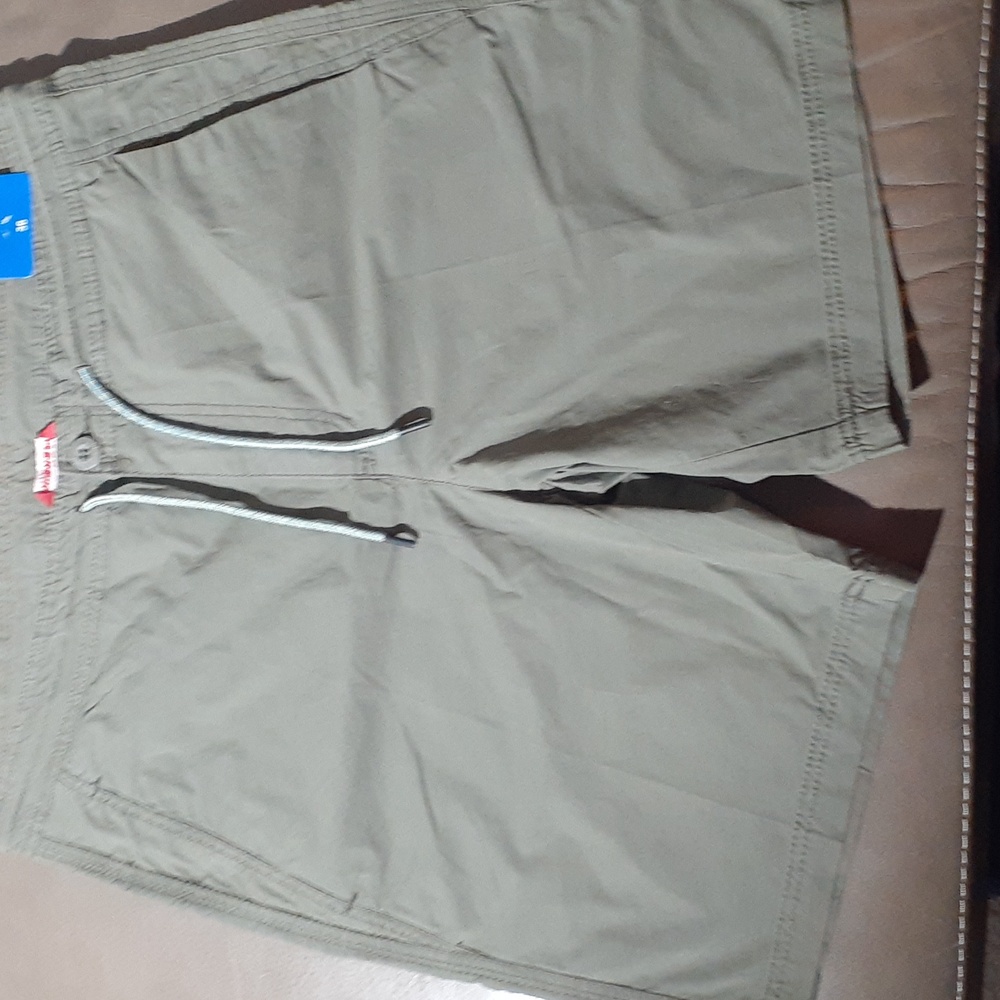 NWT Men's Union Bay Shorts - Size: 36 - Army Green